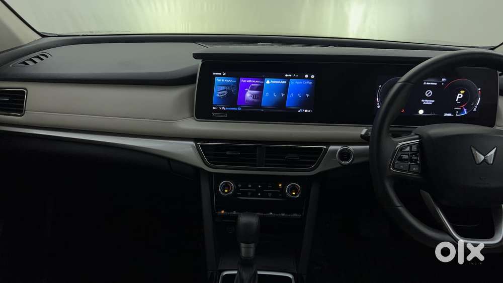 Mahindra Xuv700 2.2 Ax 7 Diesel At Luxury Pack Str, 2024, Diesel