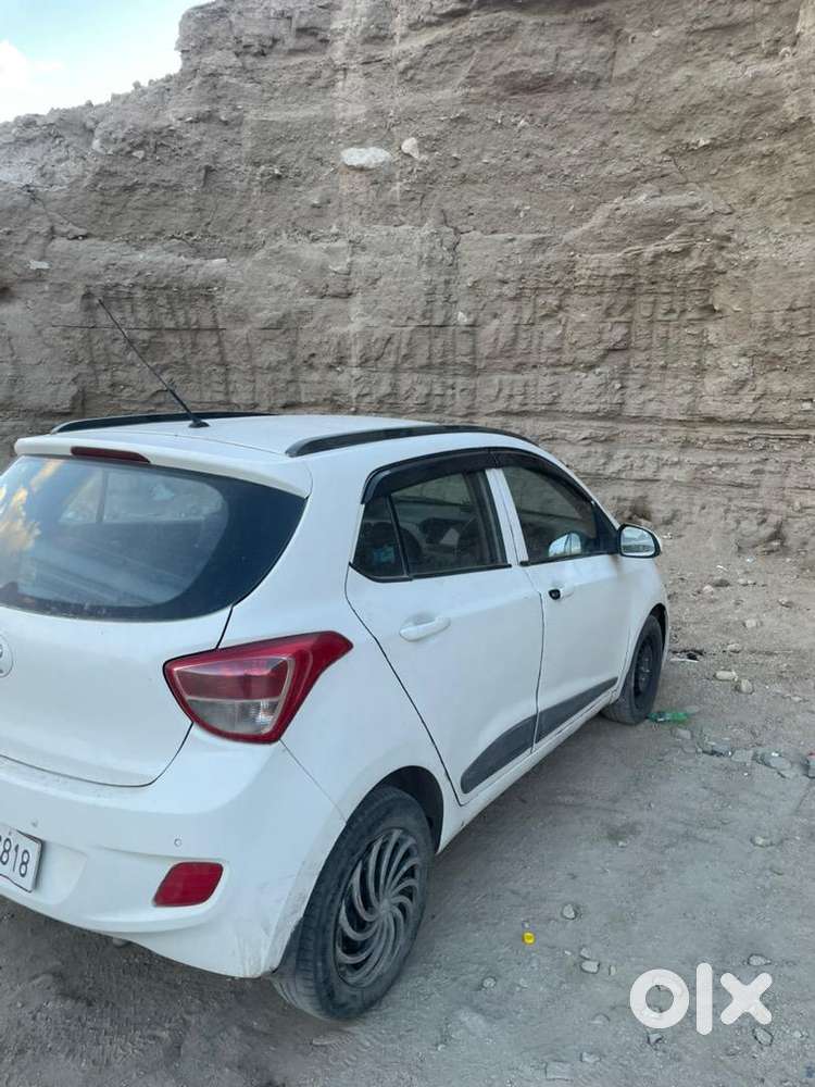 Hyundai Grand I10 2815 Petrol Well Maintained