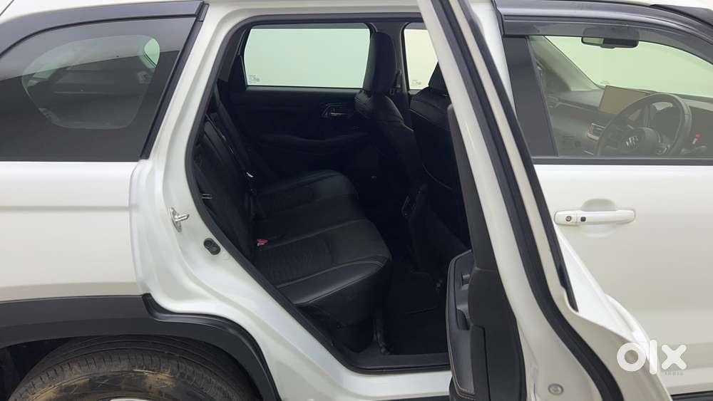 Maruti Suzuki Grand Vitara 1.5 Alpha Smart Hybrid, 2025, Cng & Hybri..