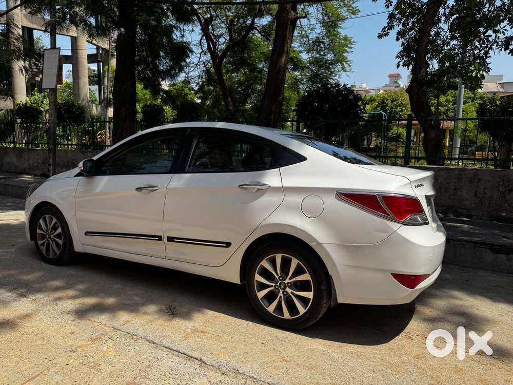 Hyundai Verna Fluidic 1.6 Crdi Sx, 2015, Diesel
