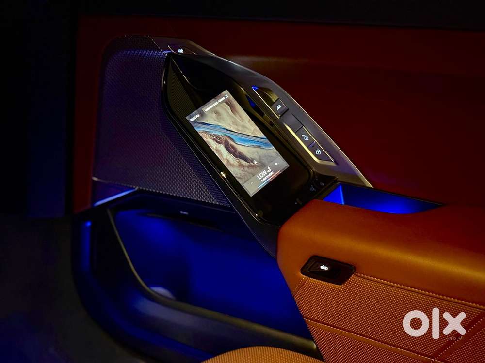 Bmw I7 Xdrive60, 2023, Electric