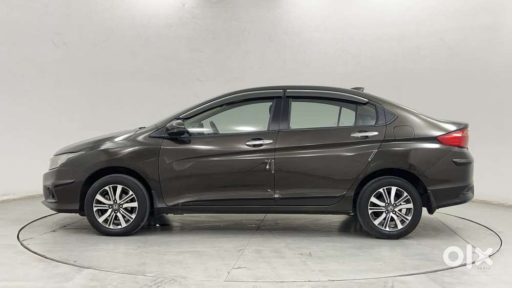 Honda City I-vtec V, 2022, Petrol