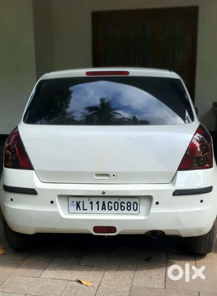 Maruti Suzuki Swift 2010