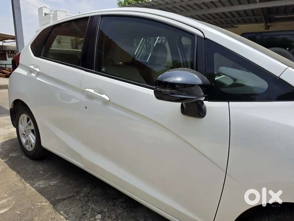 Honda Jazz 2016 Diesel Well Maintained