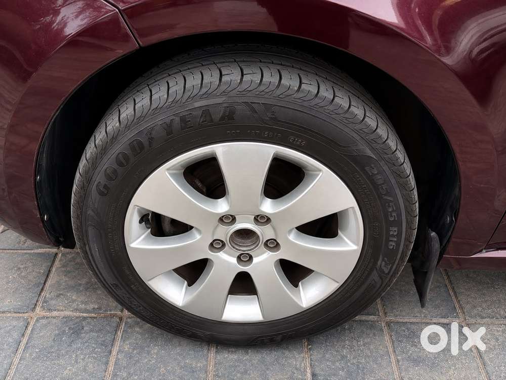 Skoda Superb 1.8 Elegance Tsi At, 2012, Petrol