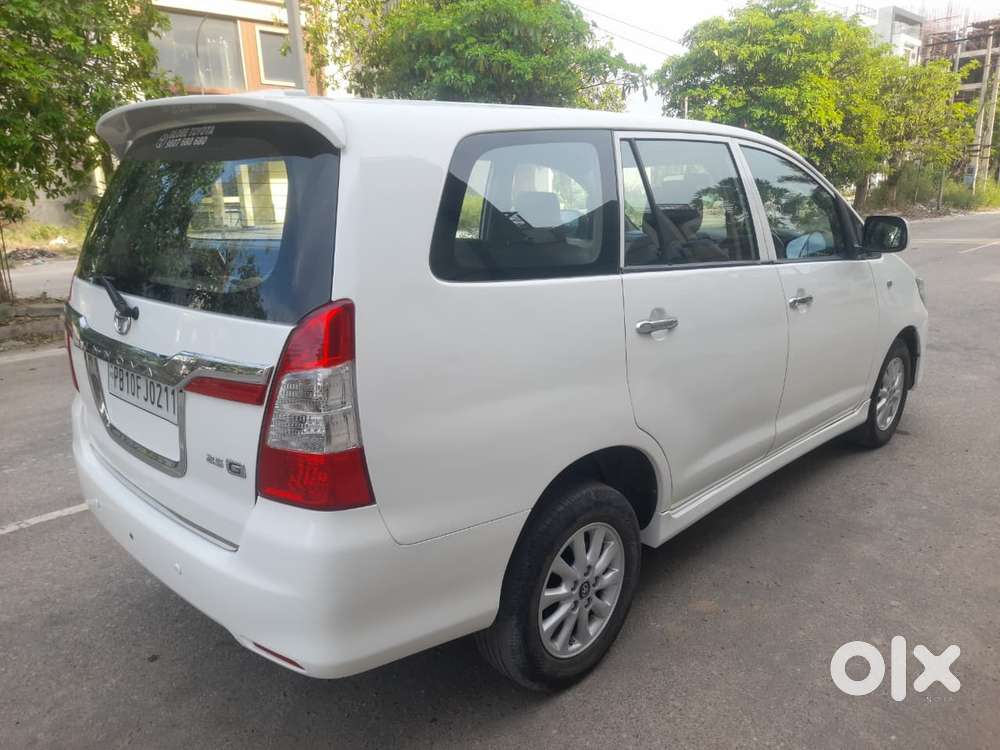 Toyota Innova 2.5 Gx 8 Seater Limited Edition, 2015, Diesel