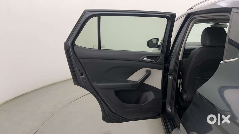 Volkswagen Taigun Topline 1.0 Tsi At (electric Seats), 2022, Petrol