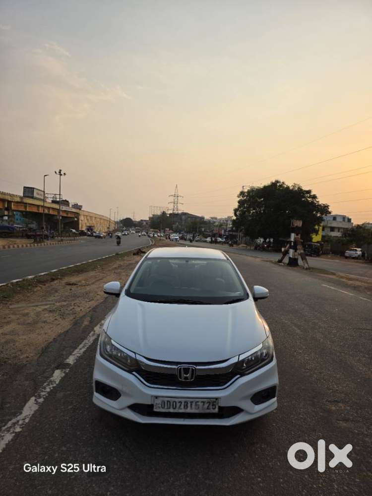 Honda City 1.5 Zx I-vtec Mt, 2021, Petrol