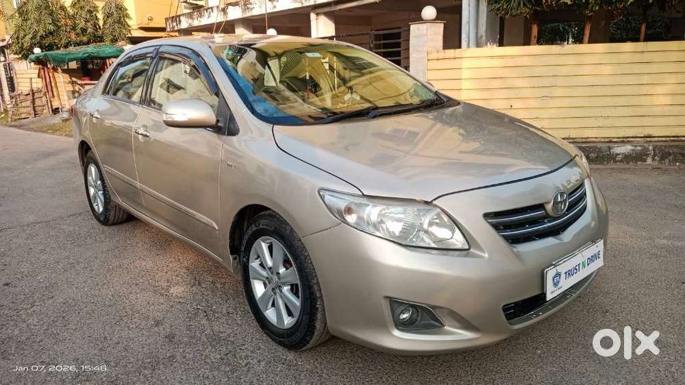 Toyota Corolla Altis 2010-2013 G, 2011, Petrol