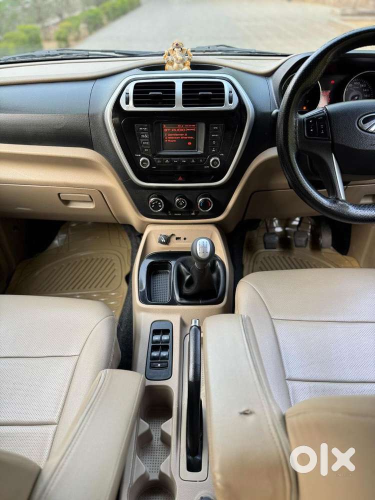 Mahindra Tuv 300 Mhawk100 T8 Dual Tone, 2018, Diesel