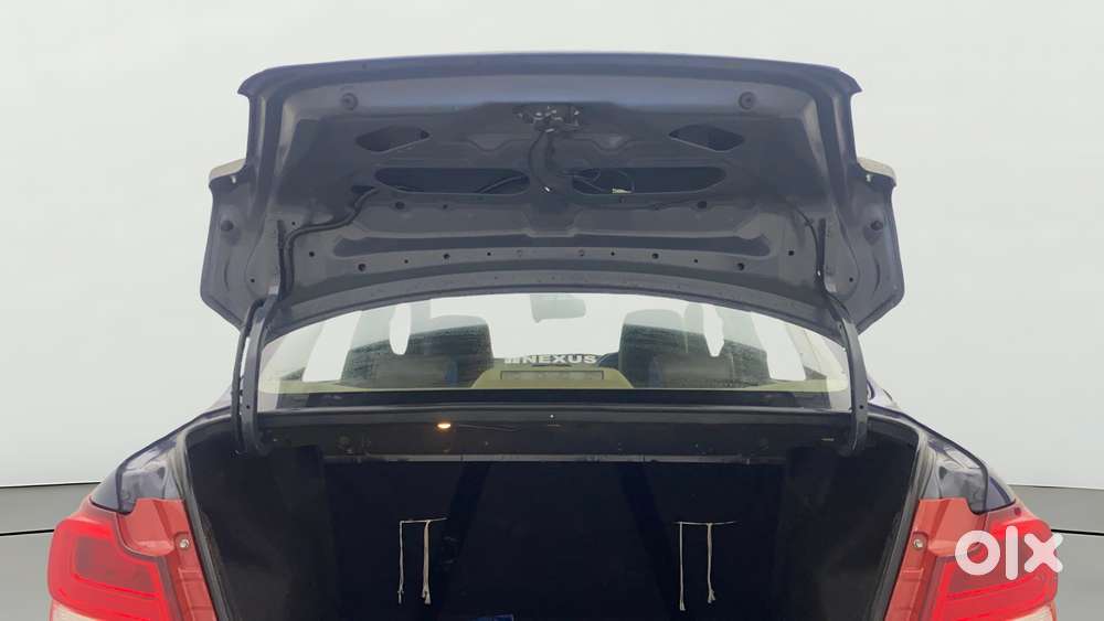 Maruti Suzuki Swift Dzire 1.2 Vxi Bsiv, 2018, Petrol