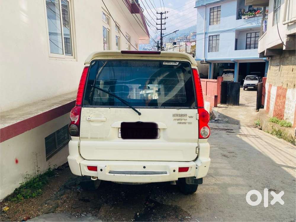 Mahindra Scorpio 2011 Well Maintained  Vlx Diamond White .
