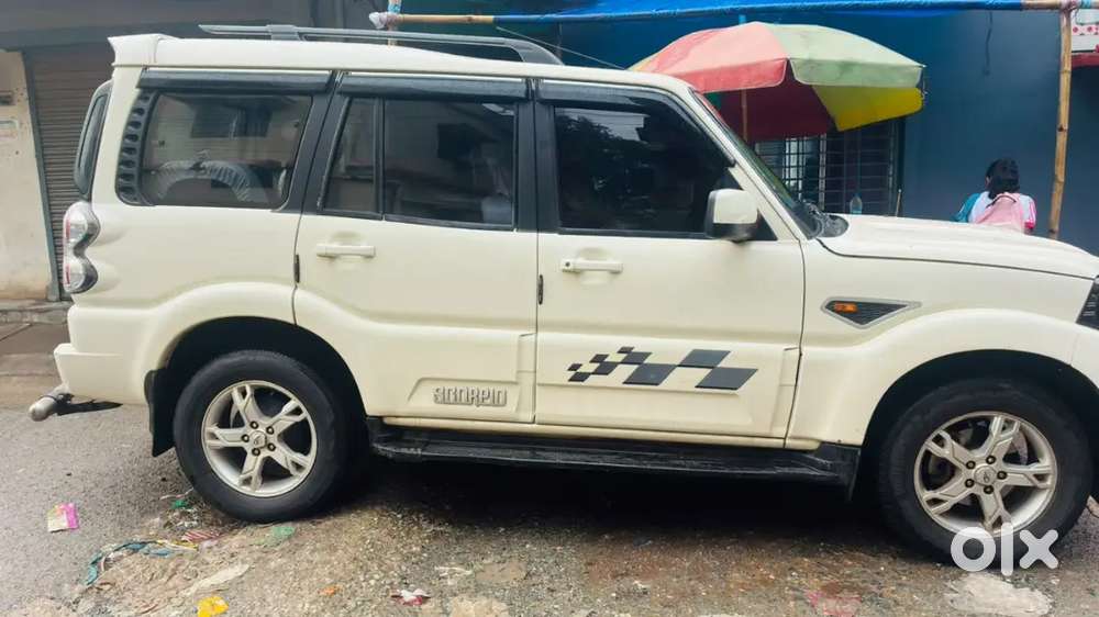 Mahindra Scorpio Diesel 2016
