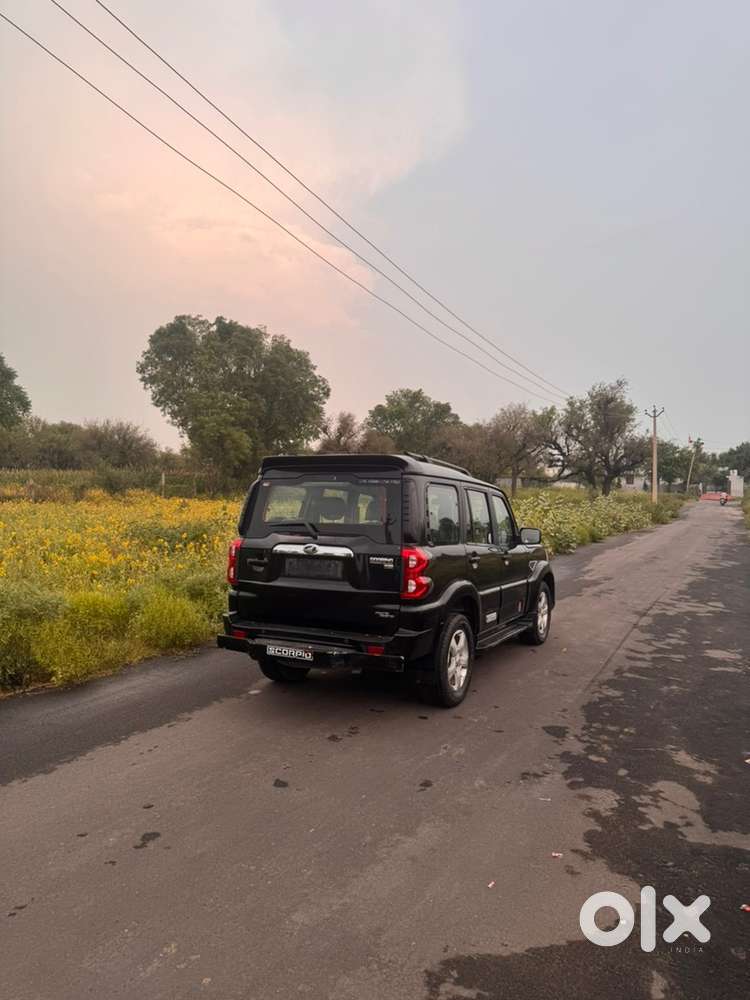 Mahindra Scorpio 11 2020 133000 Km Driven