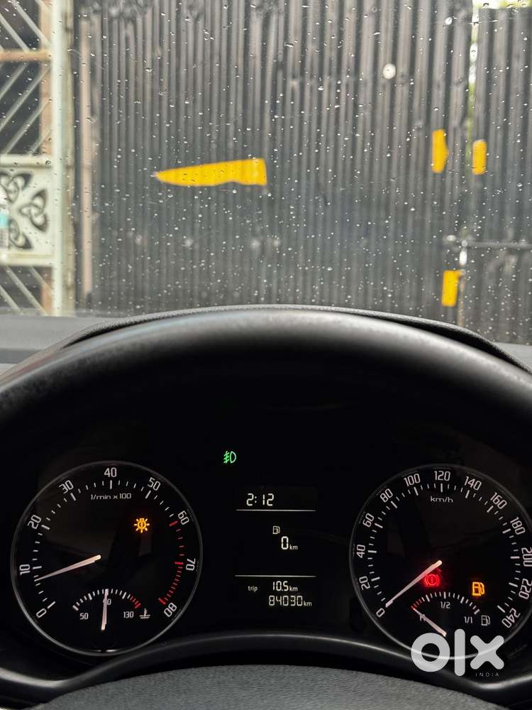 Skoda Laura 1.8 Ambition Tsi, 2010, Petrol