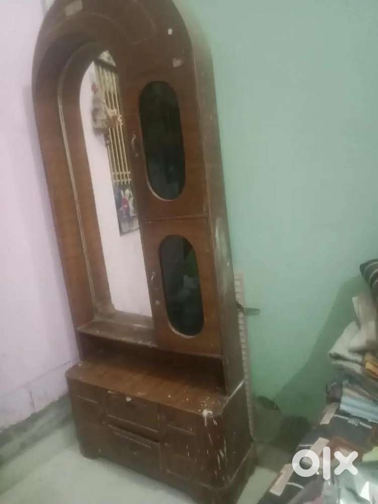 Dressing table good condition