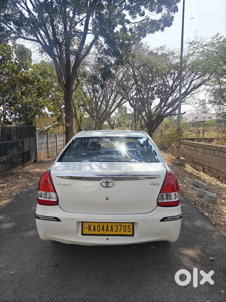 Toyota Etios 2015 Diesel 265000 Km Driven