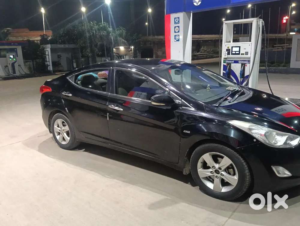 Hyundai New Elantra Diesel 2012