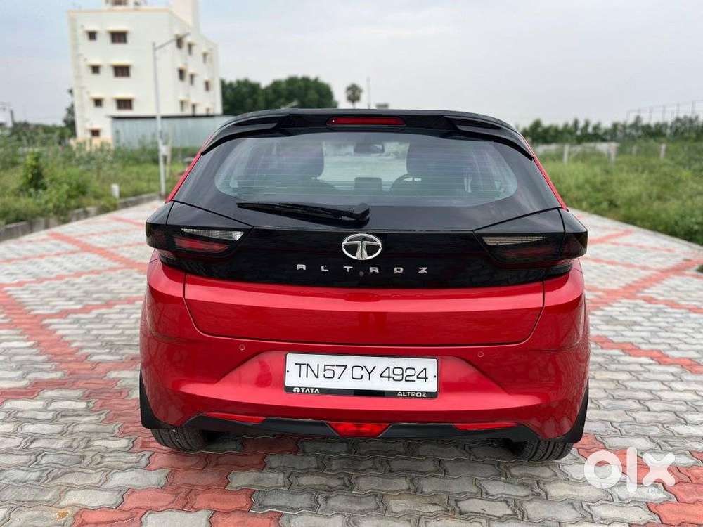 Tata Altroz, 2022, Petrol