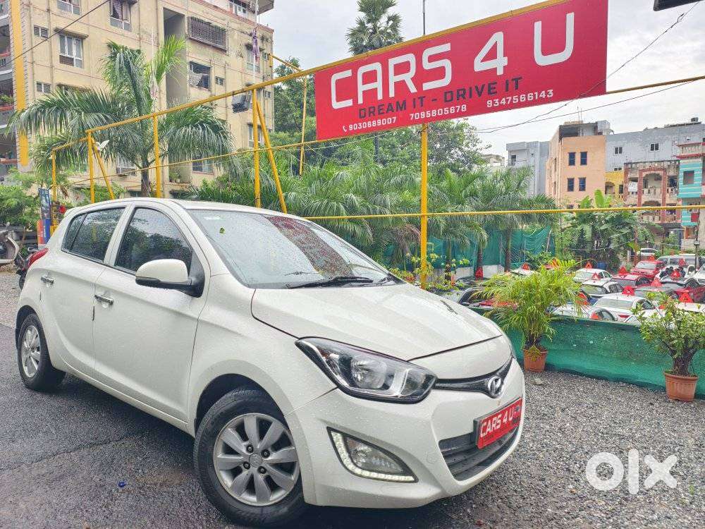 Hyundai I20 Asta 1.2 O With Sunroof, 2013, Petrol