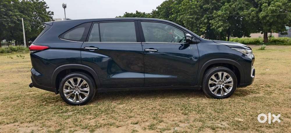 Toyota Innova Hycross Zx(o), 2026, Electric