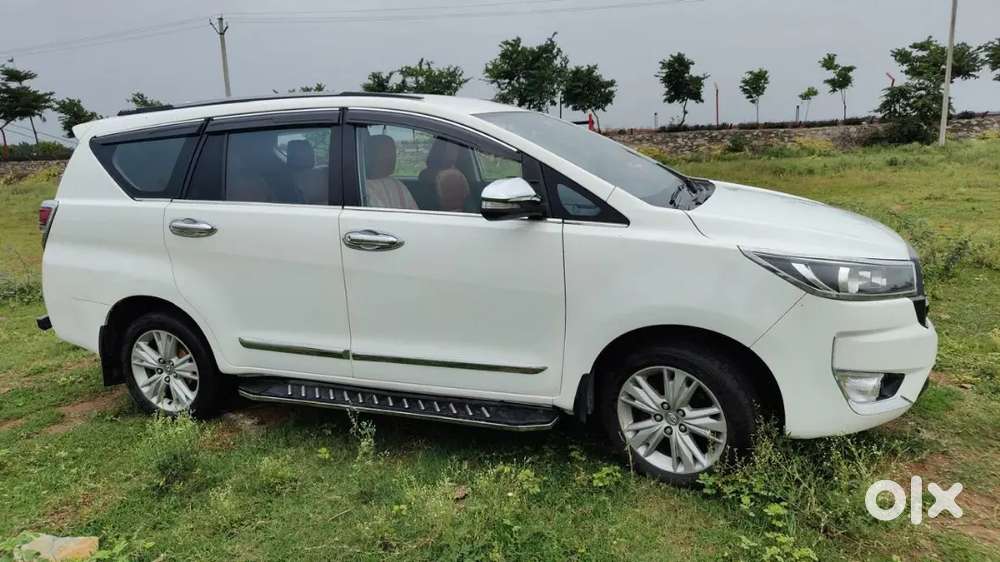 Toyota Innova Crysta 2017 Diesel 160000 Km Driven