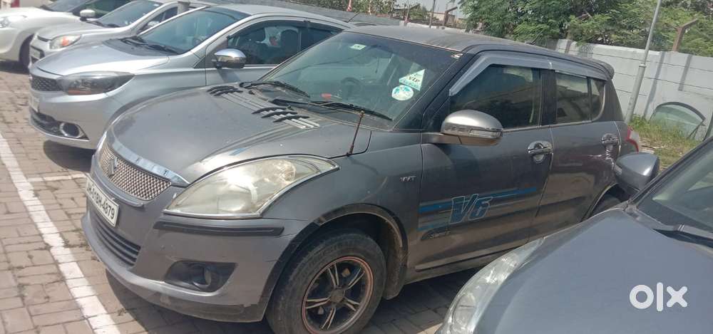 Maruti Suzuki Swift Vxi Abs Bsiv, 2014, Petrol