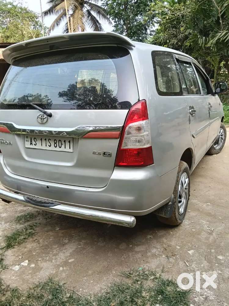 Toyota Innova Diesel 2.5 Manual 2011 In Tip Top Condition