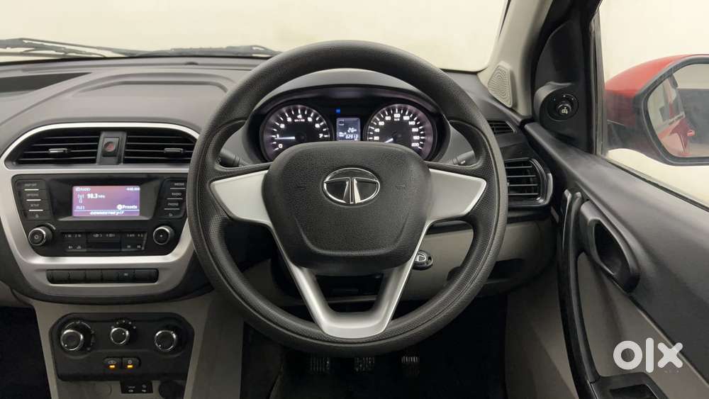 Tata Tiago 1.2 Revotron Xt, 2017, Petrol