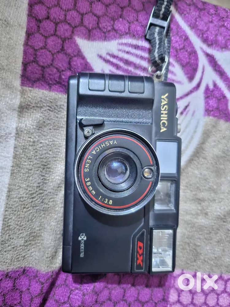 Yashica DX antique reel camera