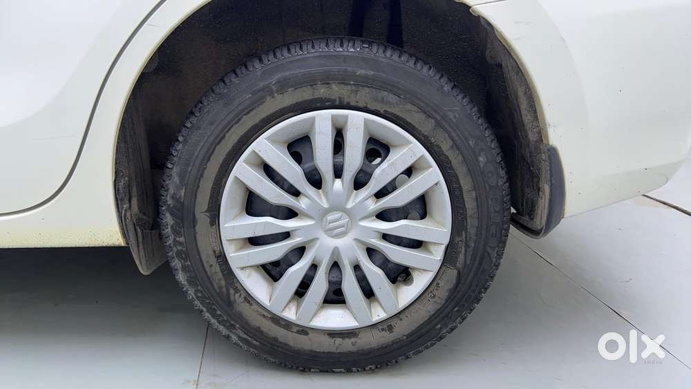 Maruti Suzuki Dzire 1.2 Vxi Amt, 2017, Petrol