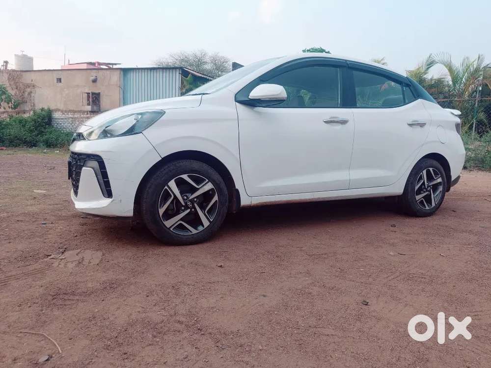 Hyundai Aura 2023 Petrol 29000 Km Driven