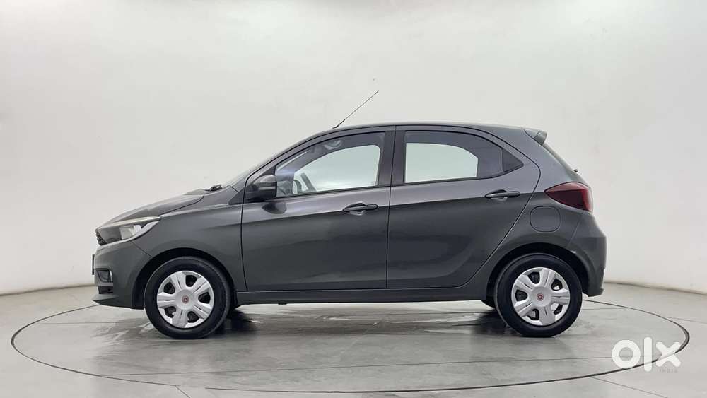 Tata Tiago Xza, 2021, Petrol