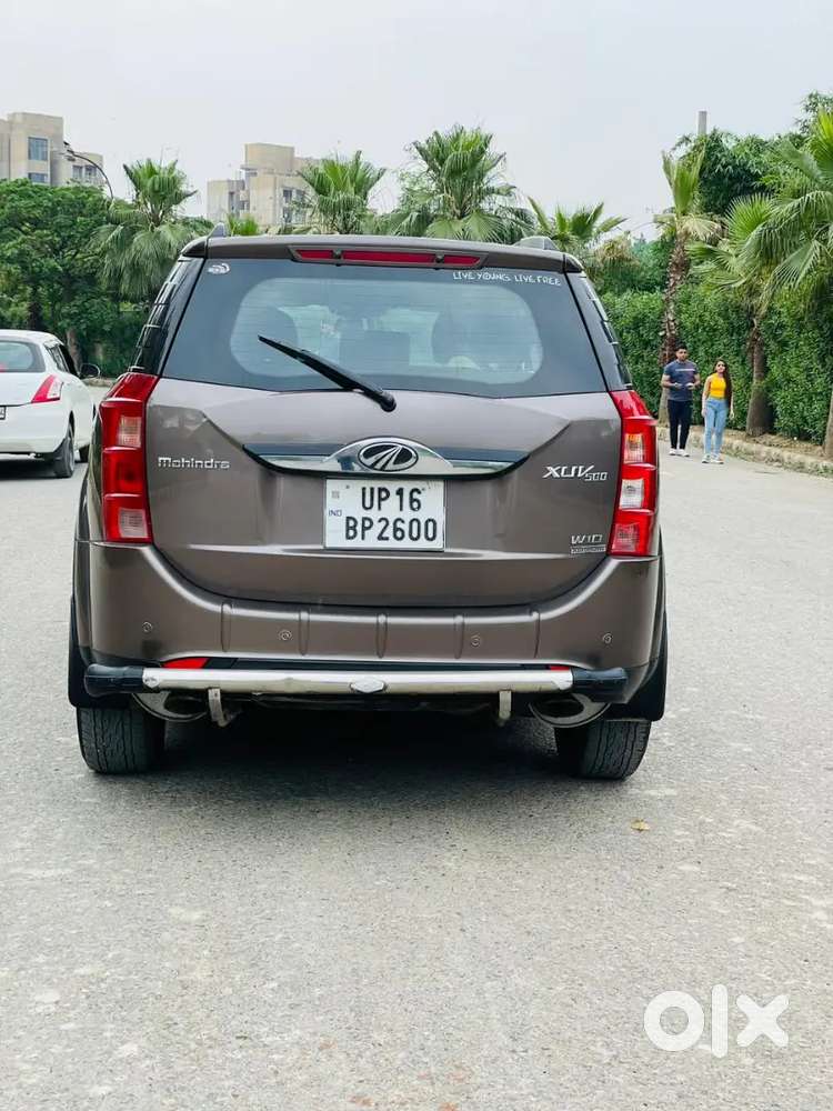 Mahindra Xuv500 W10 Fwd 2017 Diesel Auto Sunroof 1st Owner Top Model