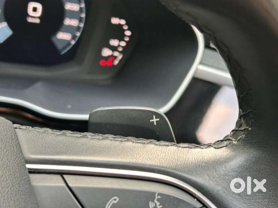 Audi Q3 40 Tfsi Premium, 2023, Petrol