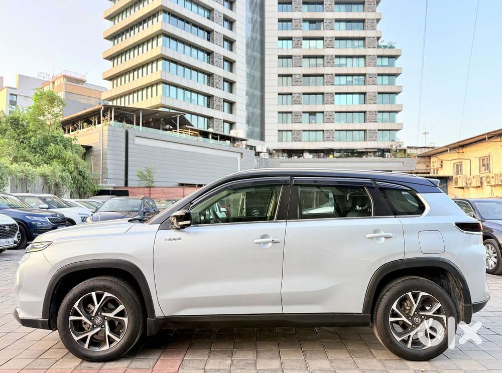 Toyota Urban Cruiser Hyryder 1.5 V Hybrid, 2023, Petrol