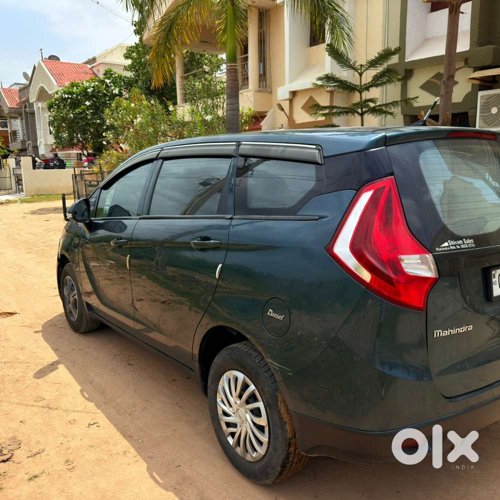 Mahindra Marazzo Diesel 2018