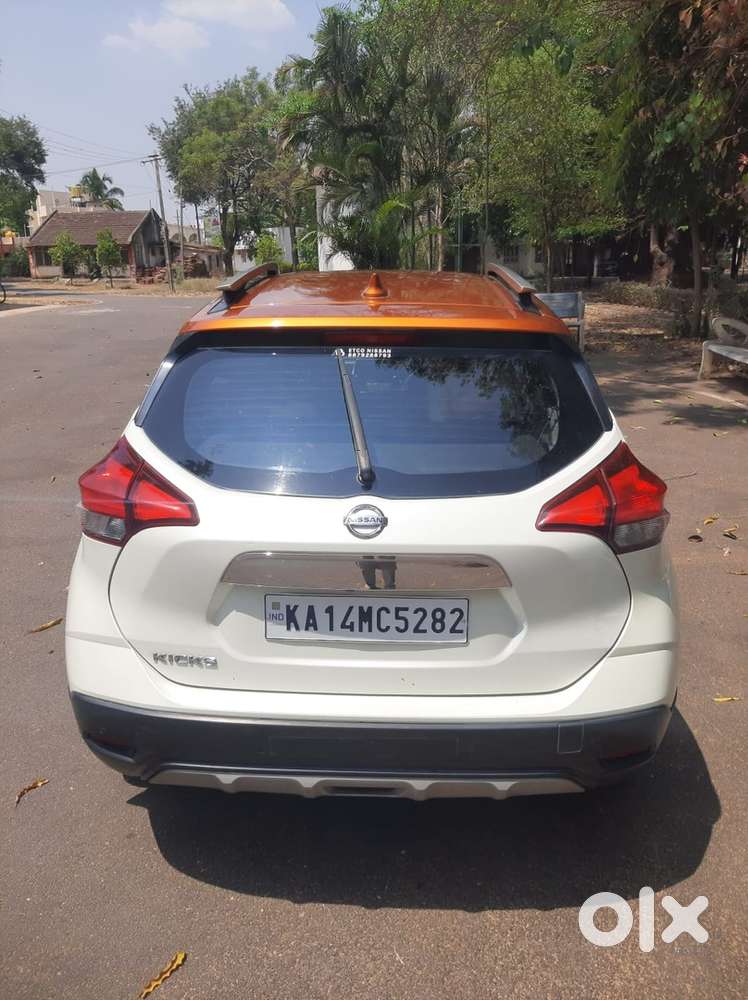 Nissan Kicks Xv Premium (o) 2019 Dual Tone   Diesel Well Maintained