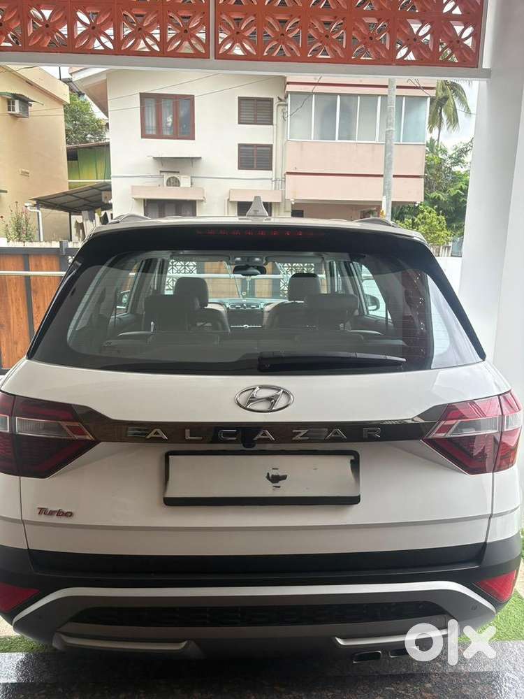 Hyundai Alcazar 2023 Petrol Well Maintained