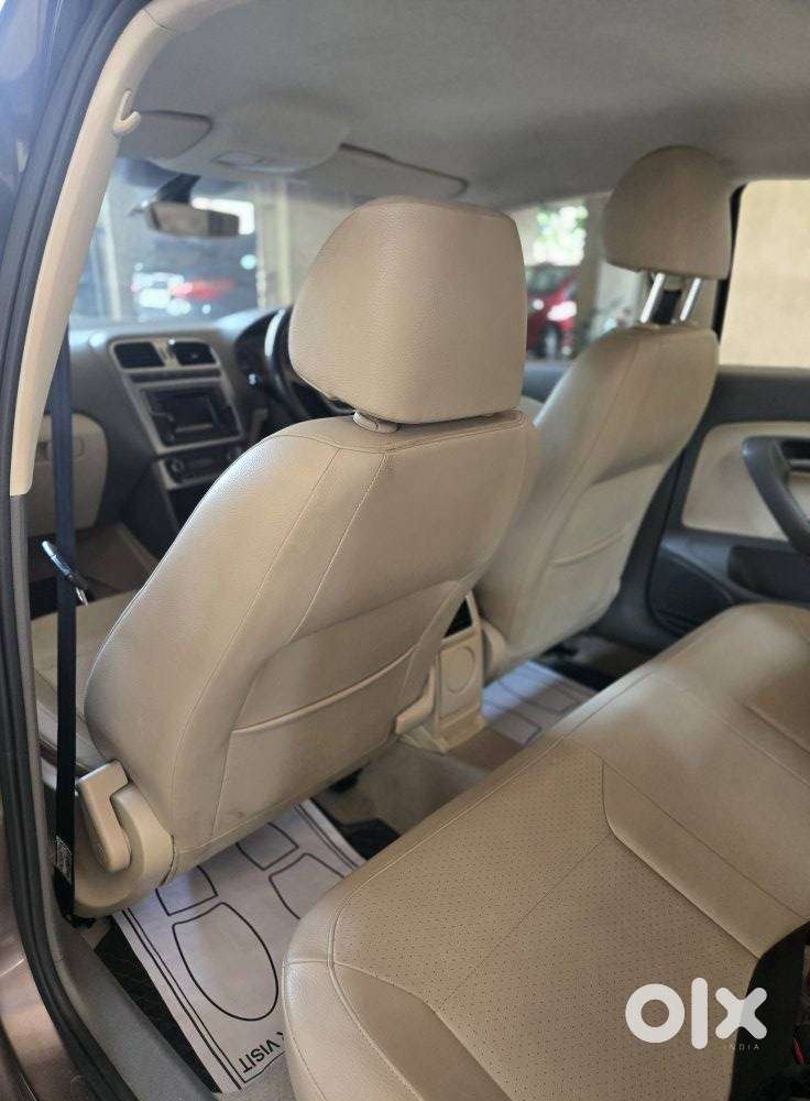 Volkswagen Vento 1.2 Tsi Highline Plus At, 2016, Petrol