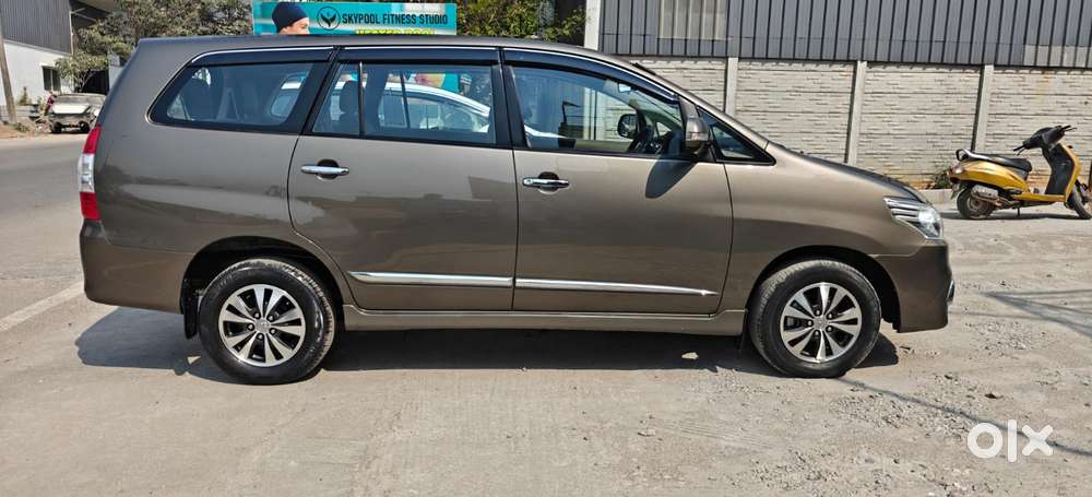Toyota Innova 2.5 V 7 Str, 2015, Diesel