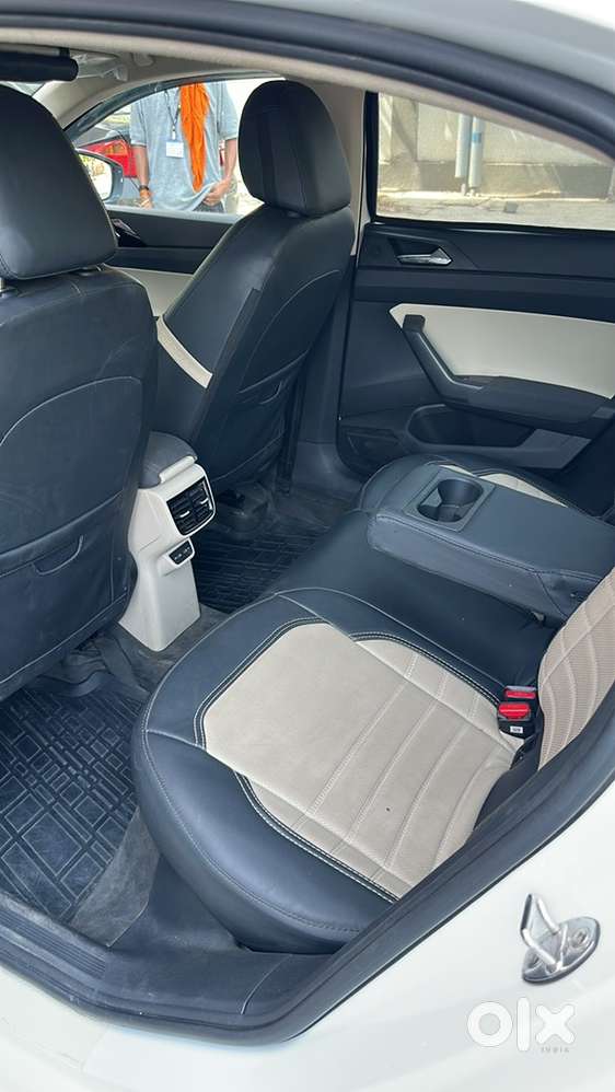 Skoda Slavia Petrol 2025