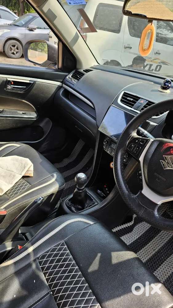 Maruti Swift Zxi Top Model