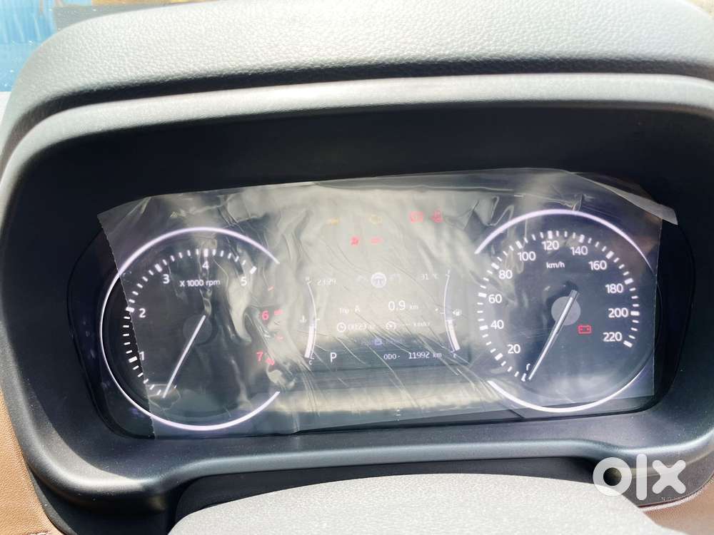Mahindra Scorpio N Z4 Petrol At 7 Str, 2025, Petrol