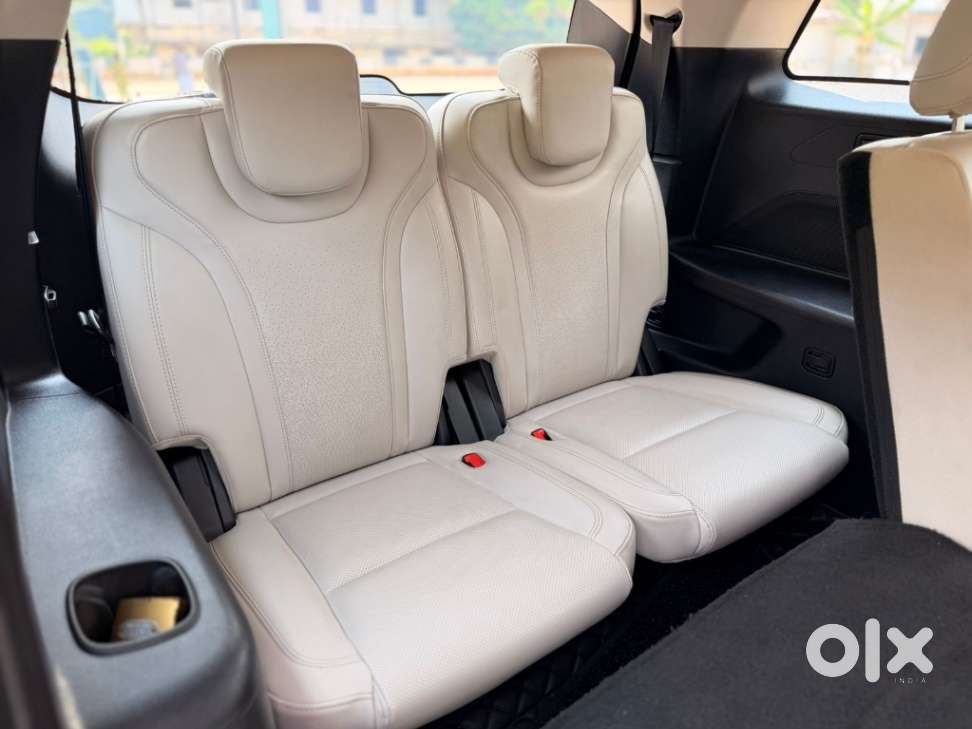 Mahindra Xuv700 2.2 Ax 7 Diesel At Luxury Pack Str, 2022, Diesel