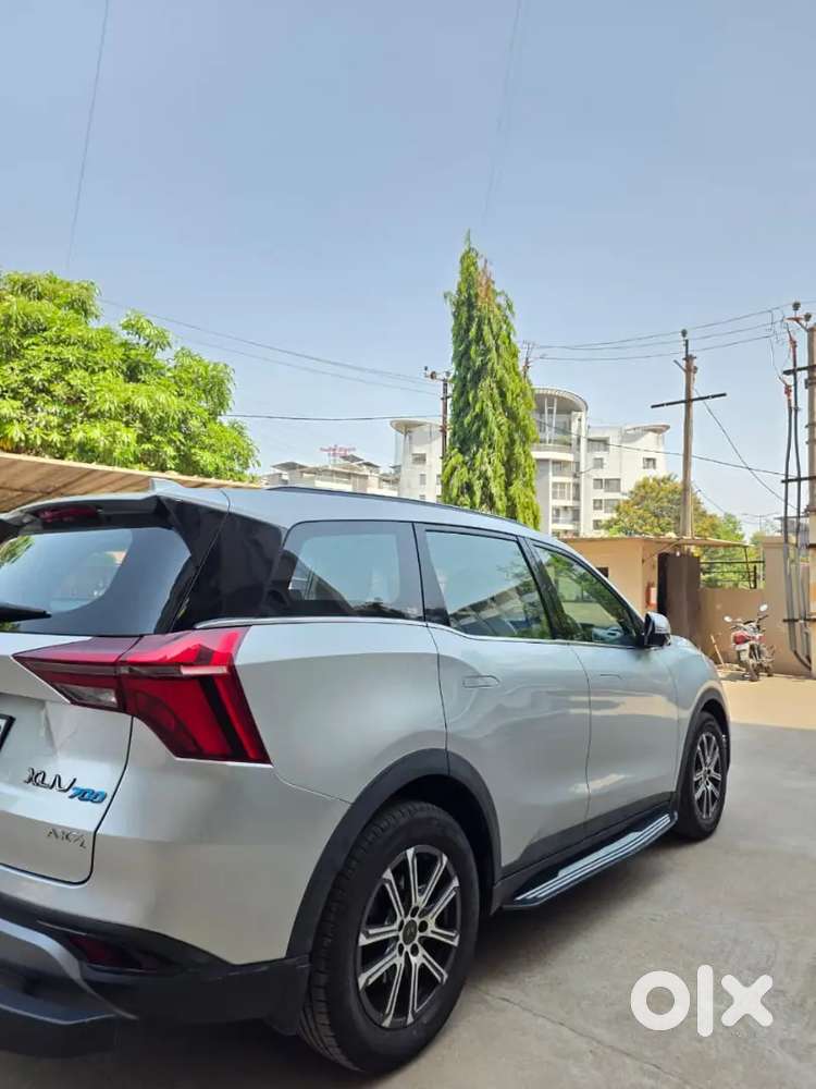Mahindra Xuv700 2023 Petrol Well Maintained