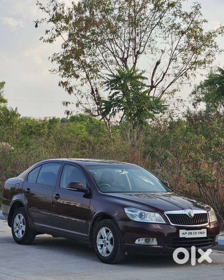 Skoda Laura 2.0 Ambition Tdi Cr, 2012, Diesel