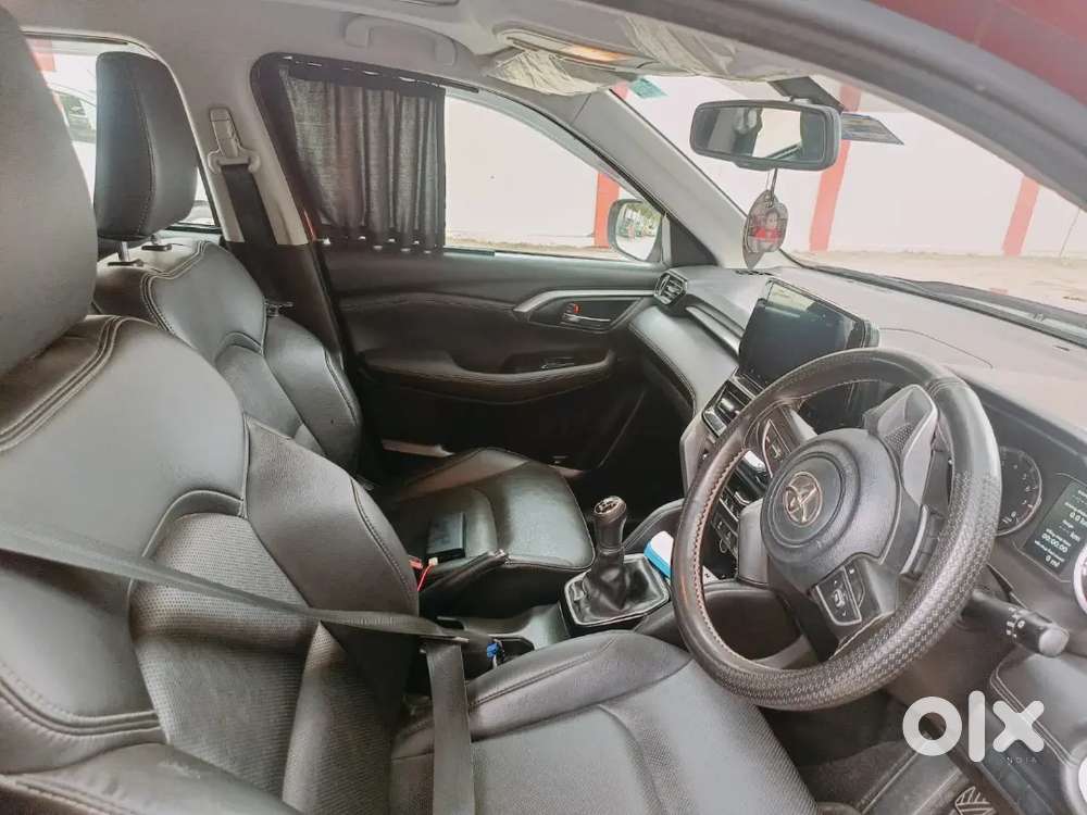 Toyota Urban Cruiser 2024 Drive Manual