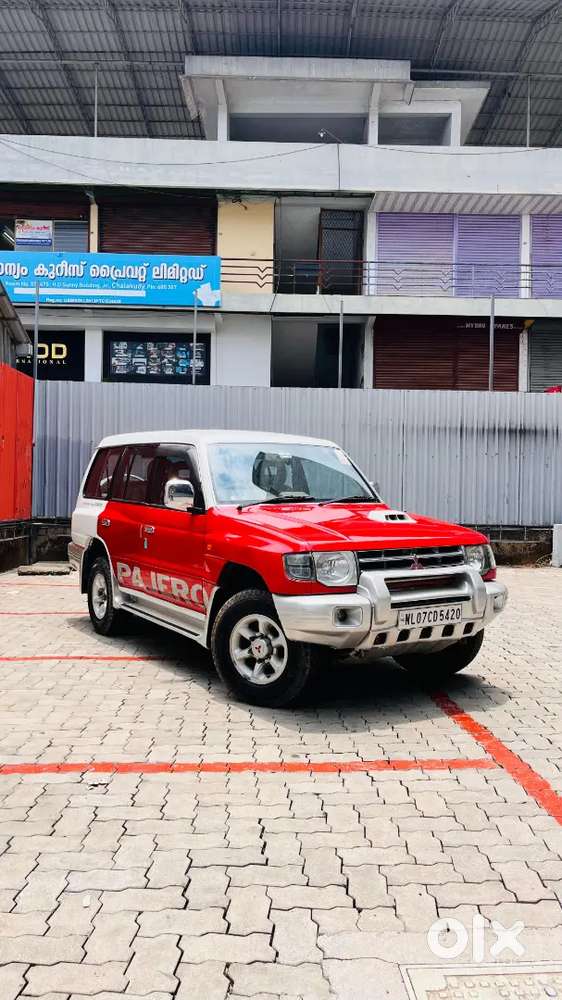 Mitsubishi Pajero 2010 Diesel 124000 Km Driven