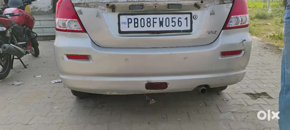 Maruti Suzuki Swift Dzire 2011